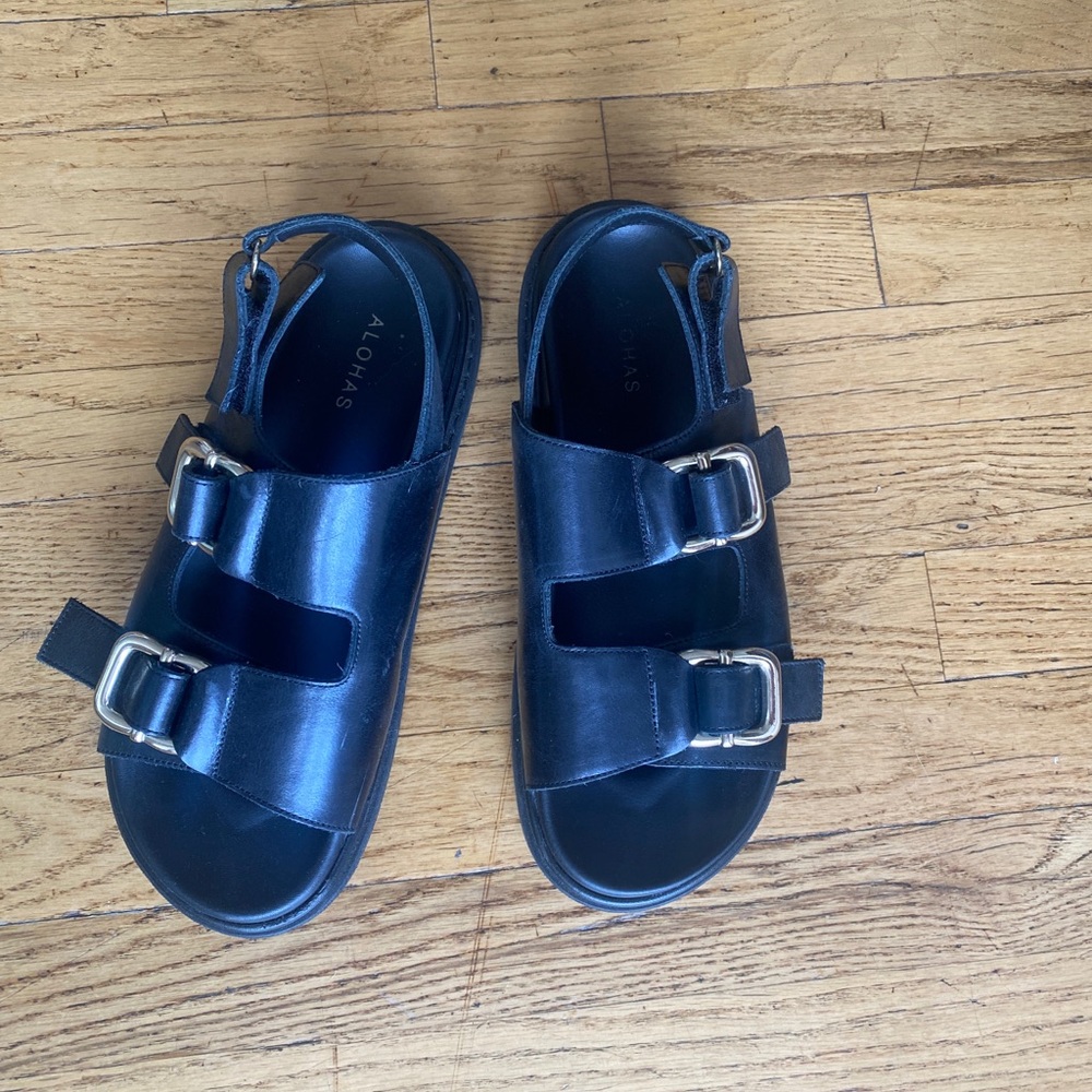 Alohas Size 42